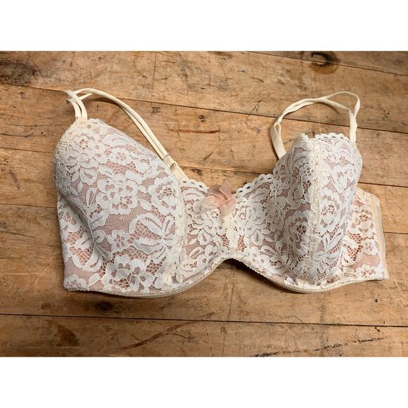 B.Tempt'd Bra 36DD Lacy Bow Cream Pink Underwire Padding Sexy Feminine Hook - Picture 5 of 8